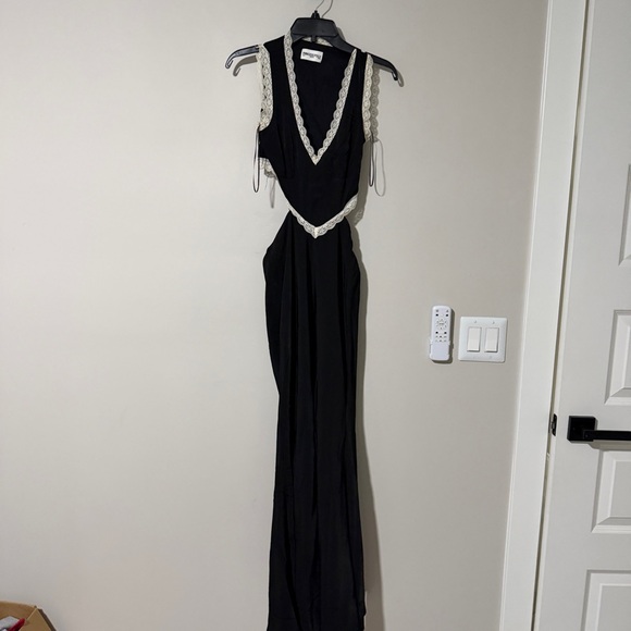 Princess Polly Keila Maxi Black Dress Size 2 - Picture 2 of 5